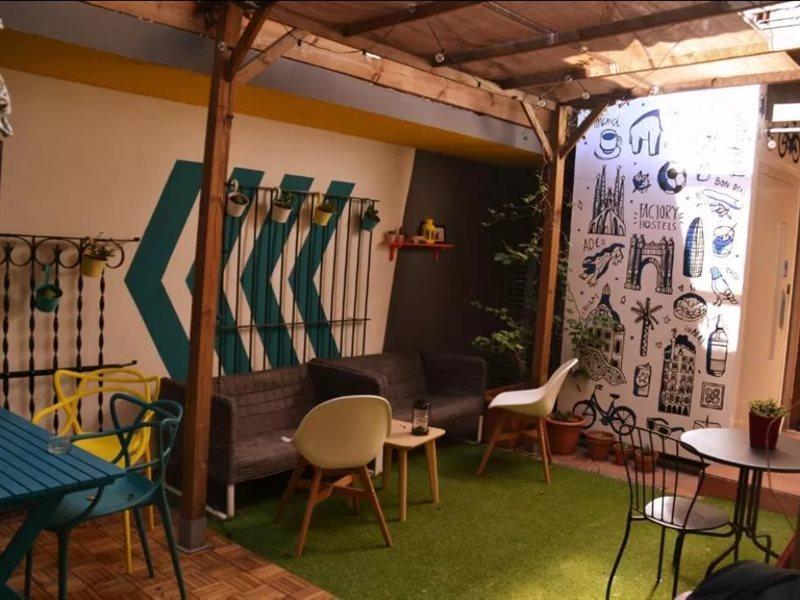Factory Hostels Barcelona Exterior photo