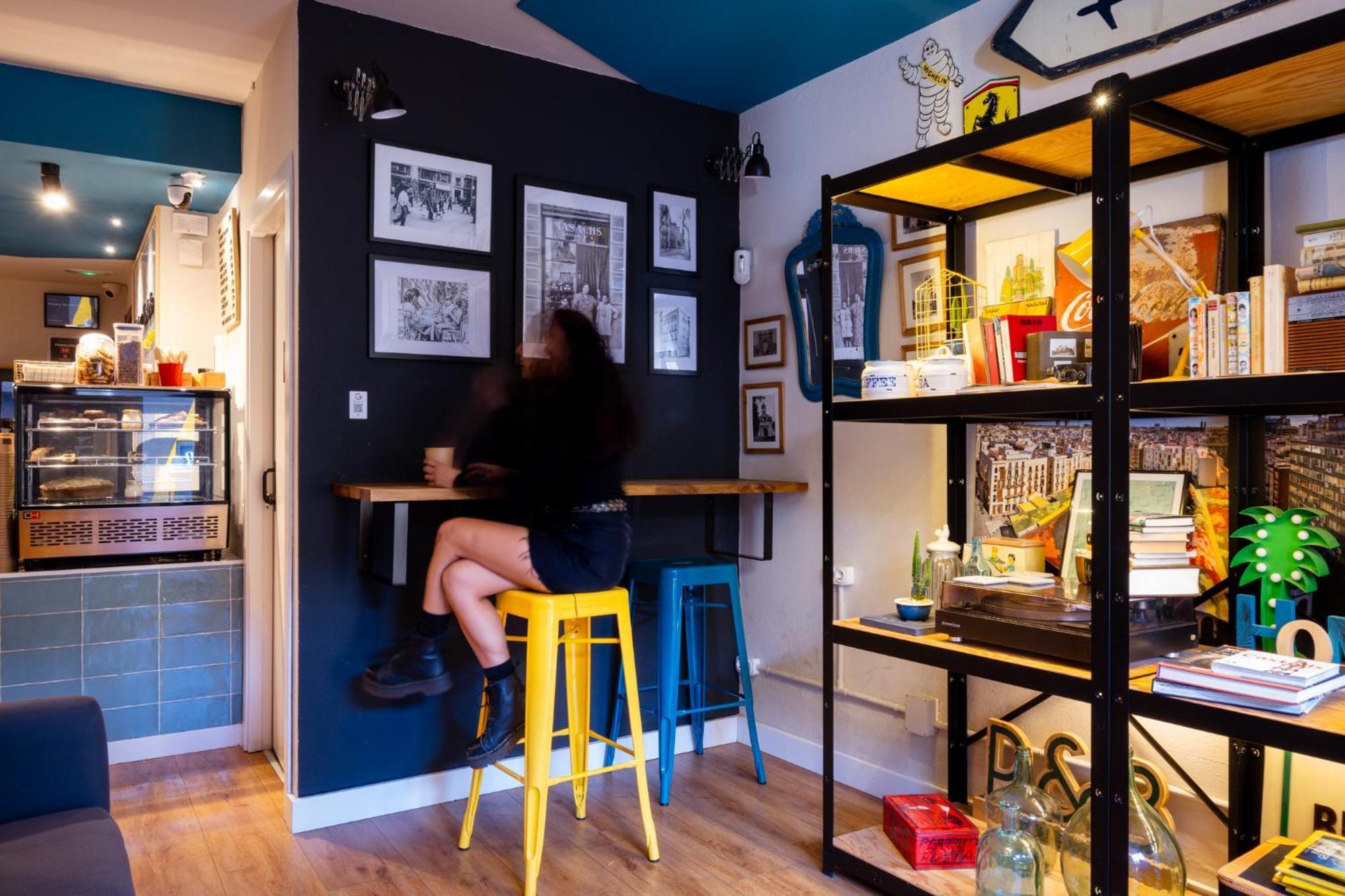 Factory Hostels Barcelona Exterior photo